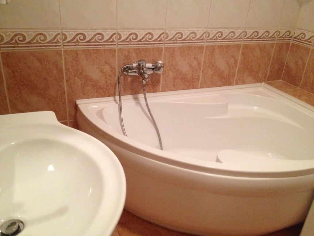Kristály Apartman Eger Kültér fotó